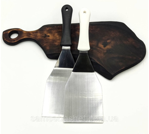 Лопатка для бургерів Profissional Black 33*10.5 см - якісний і зручний інструмент для створення ідеальних бургерів.